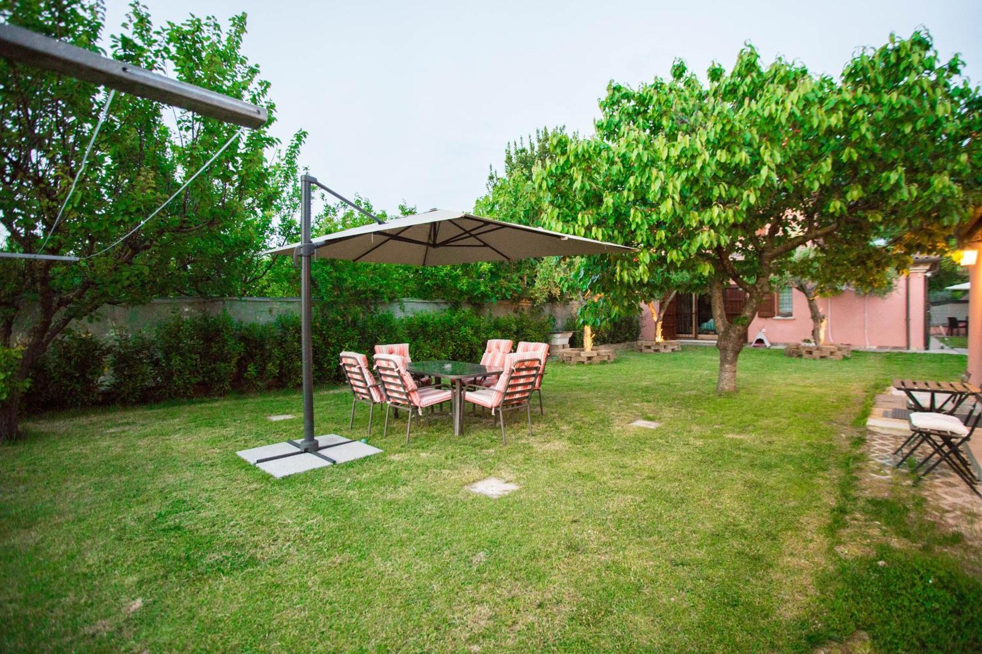 Casa Di Marco E Kaila Hotel Tavullia Buitenkant foto